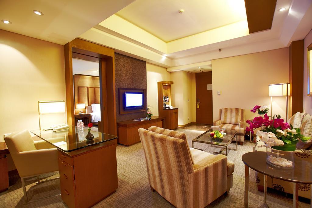 Xiangjiang Hotel Kunming Exterior photo