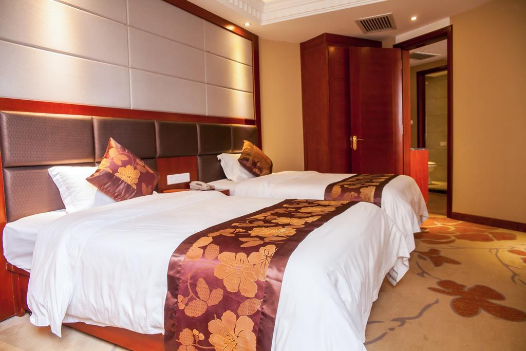 Xiangjiang Hotel Kunming Exterior photo