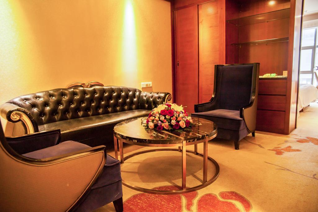 Xiangjiang Hotel Kunming Exterior photo
