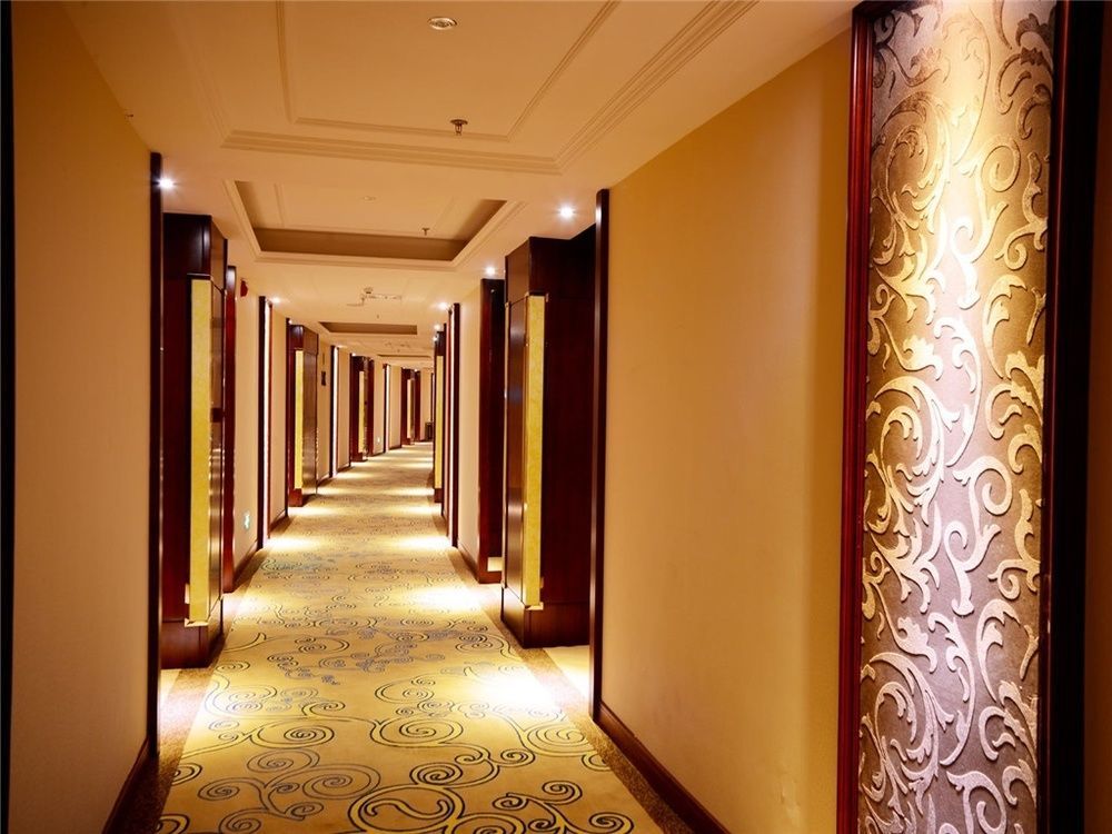 Xiangjiang Hotel Kunming Exterior photo