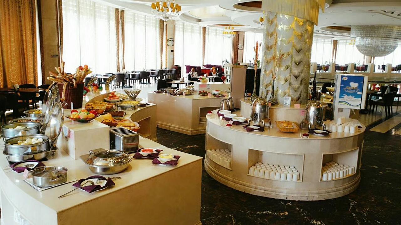 Xiangjiang Hotel Kunming Exterior photo